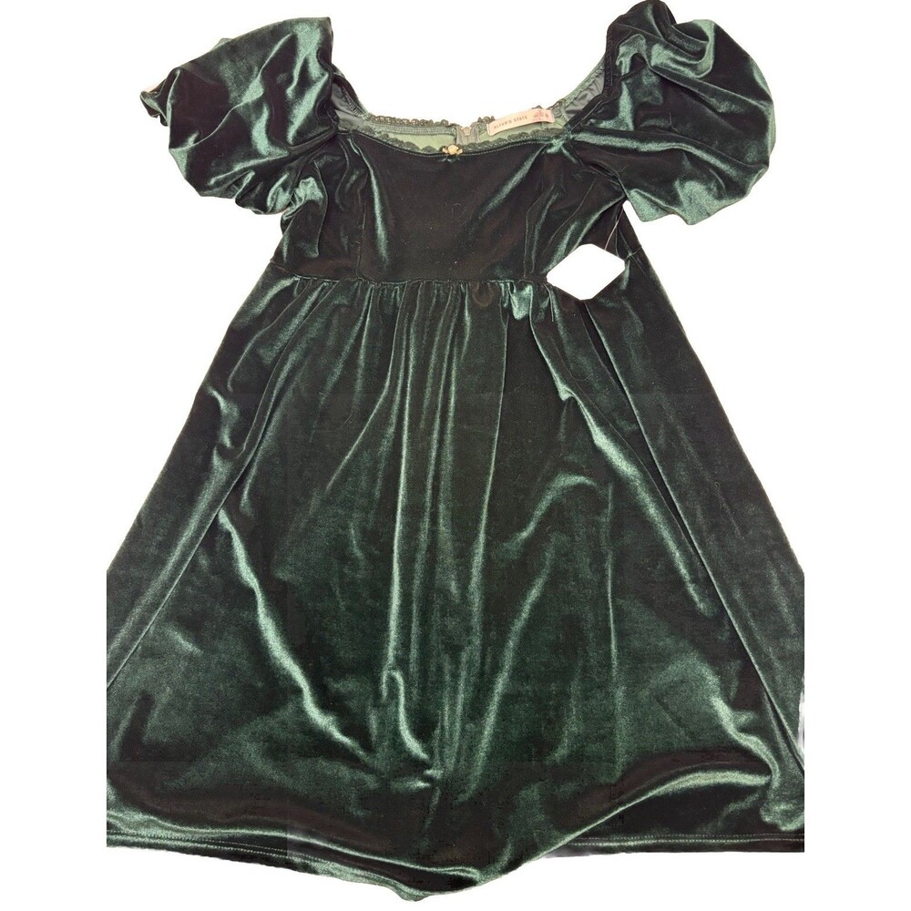 NWT Altar’d State Forest Green Velvet Puff Sleeve Dress Size Medium